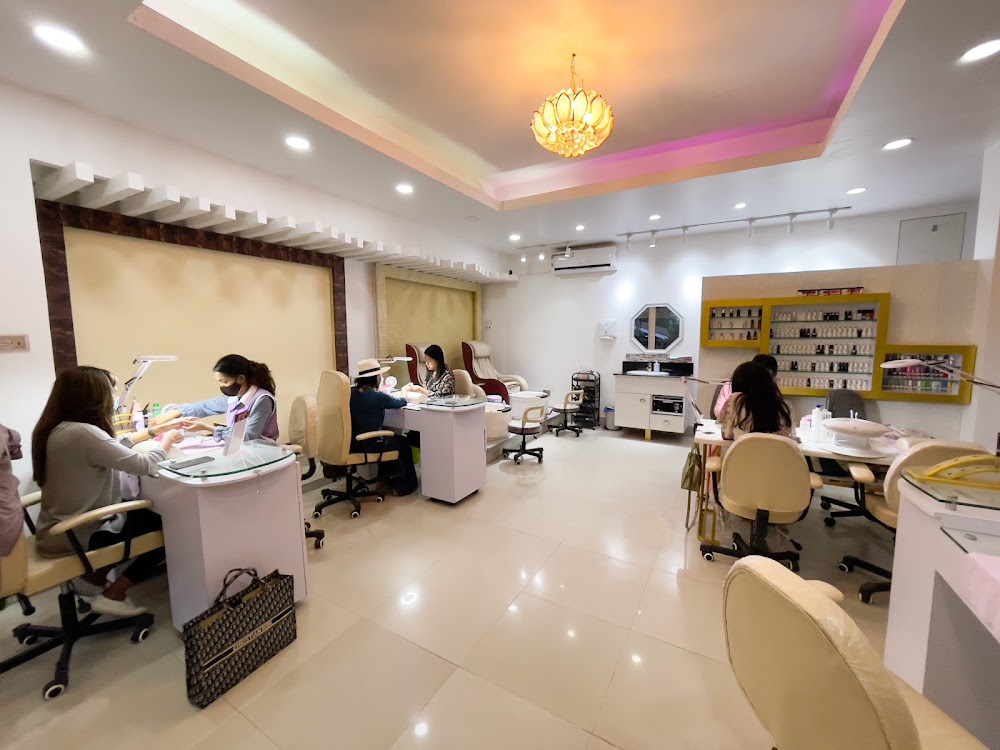 Lookisimo nail saloon photo 2